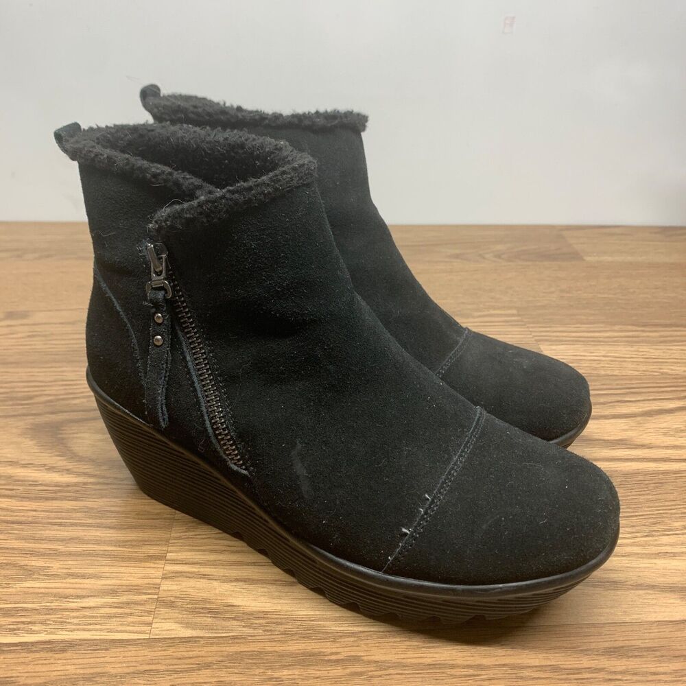 Skechers Parallel Off Hours Womens 9.5.Boots Suede Memory Foam Wedge Ankle 44758